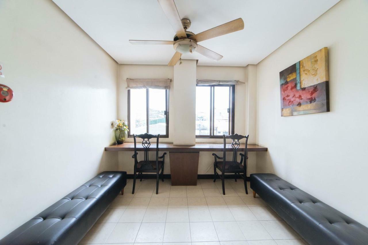 Hotel Reddoorz Near Olongapo Bus Terminal Exterior foto